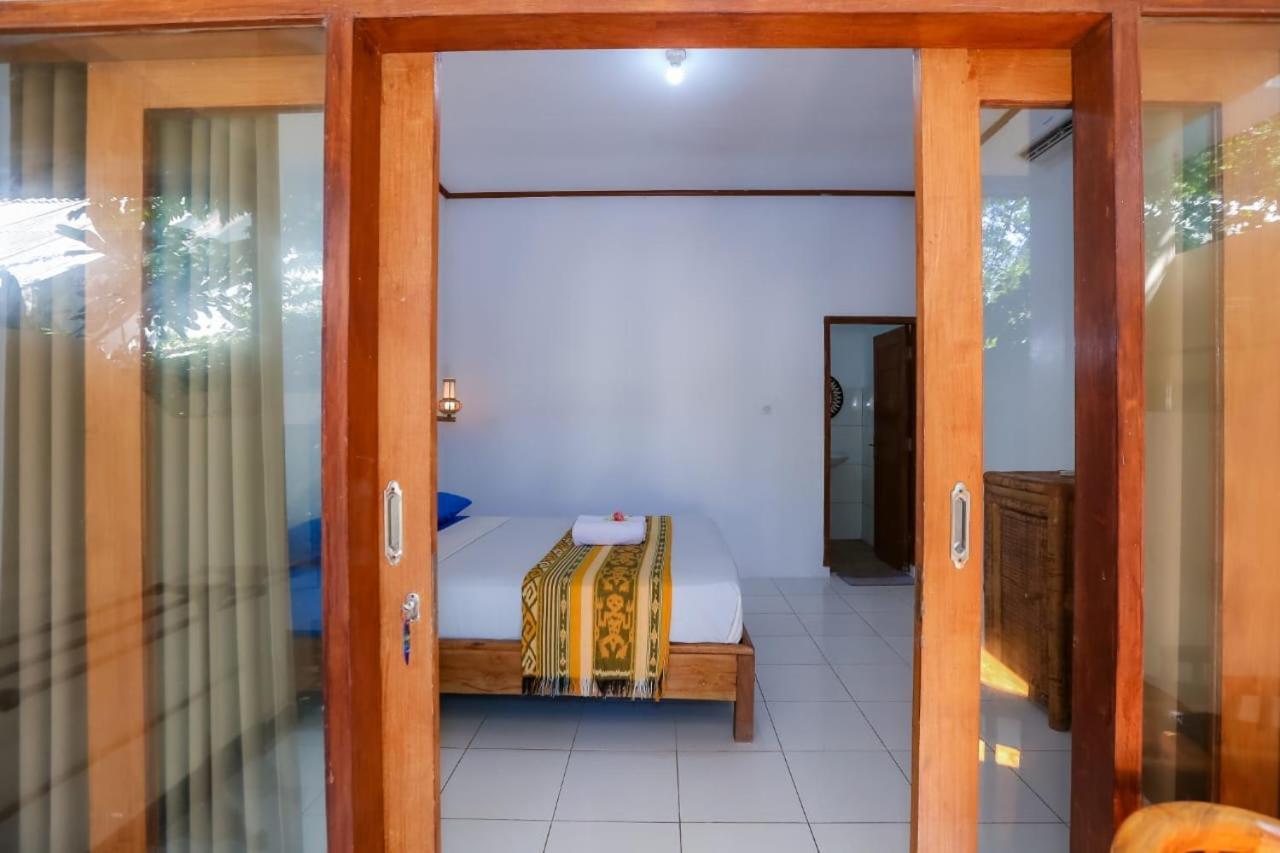 Radika House Apartment กีลีตราวางัน ภายนอก รูปภาพ