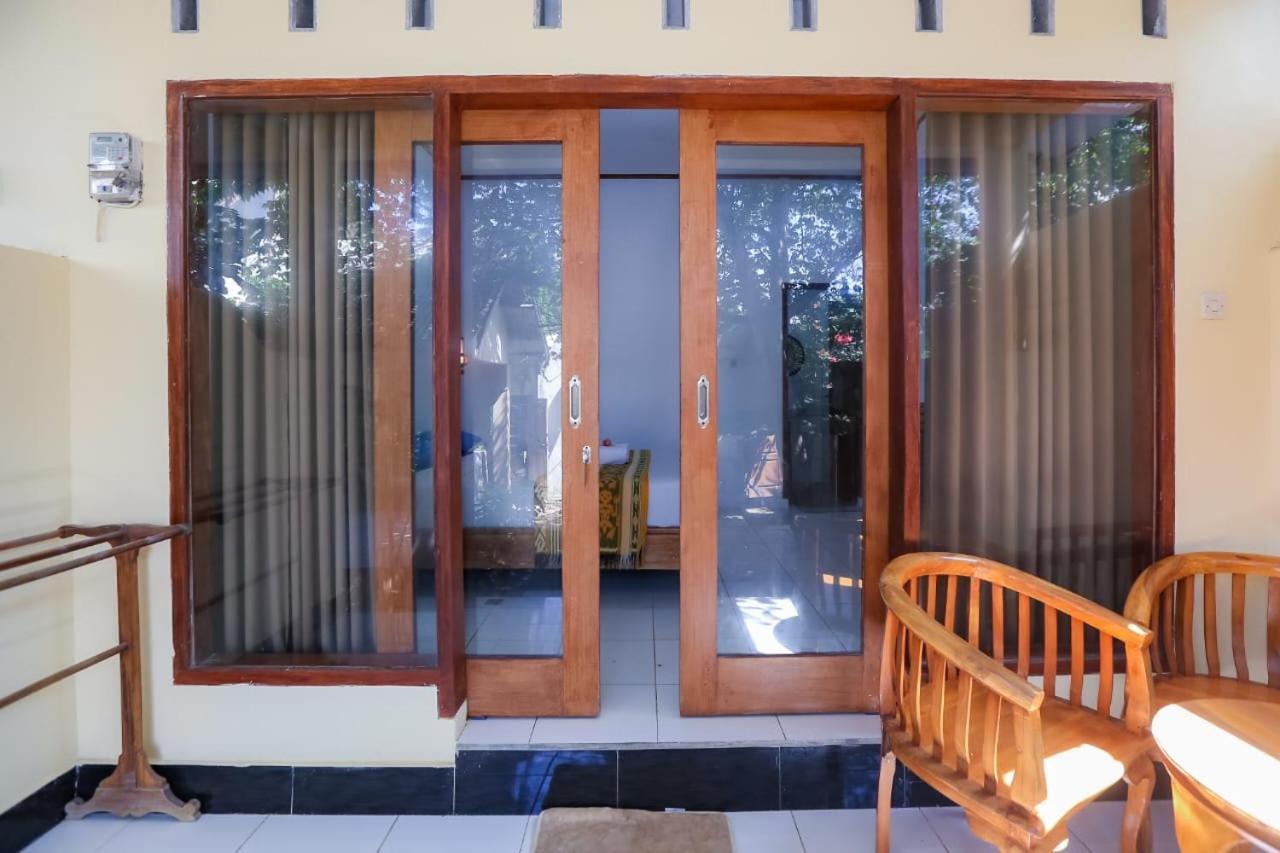 Radika House Apartment กีลีตราวางัน ภายนอก รูปภาพ